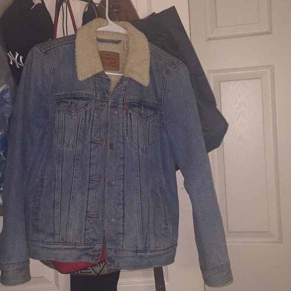 Levi's denim Sherpa jacket - Picture 2 of 4